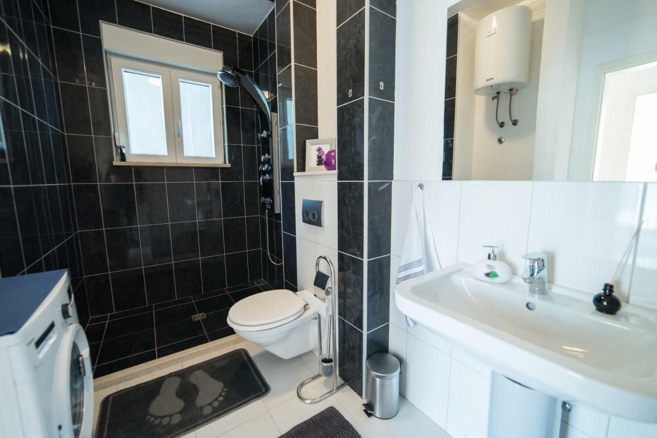 De Luxe Apartment Mediteran 1**** Zaton  Εξωτερικό φωτογραφία